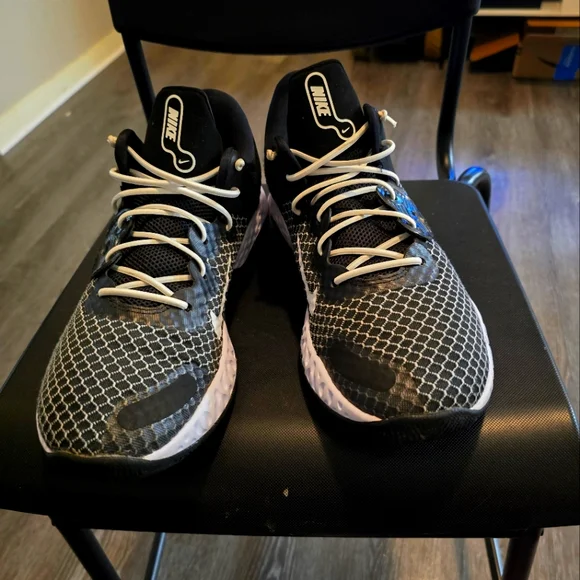 Nike "RENEW ELEVATE 2" BASKETBALL Shoes Men's Size: 9.5 NWB - Picture 2 of 10